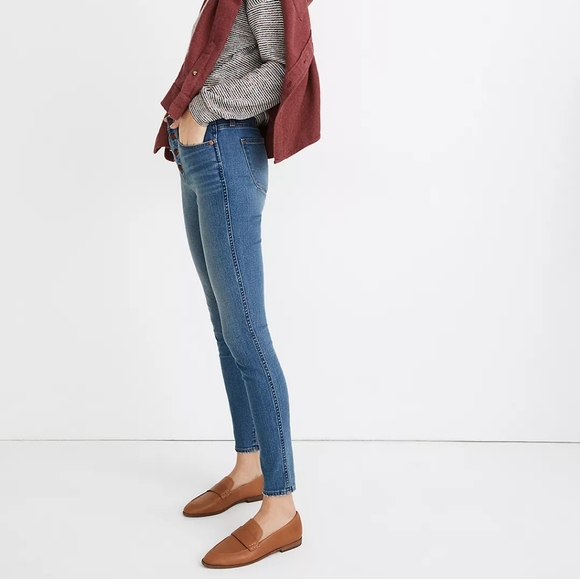 Madewell size 26 10" High-Rise Skinny Jeans in Dewitt Wash: Button-Front - Picture 5 of 5